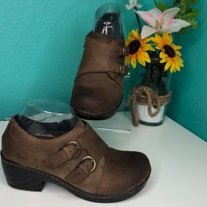 Born BOC ankle booties brown leather size 8.5